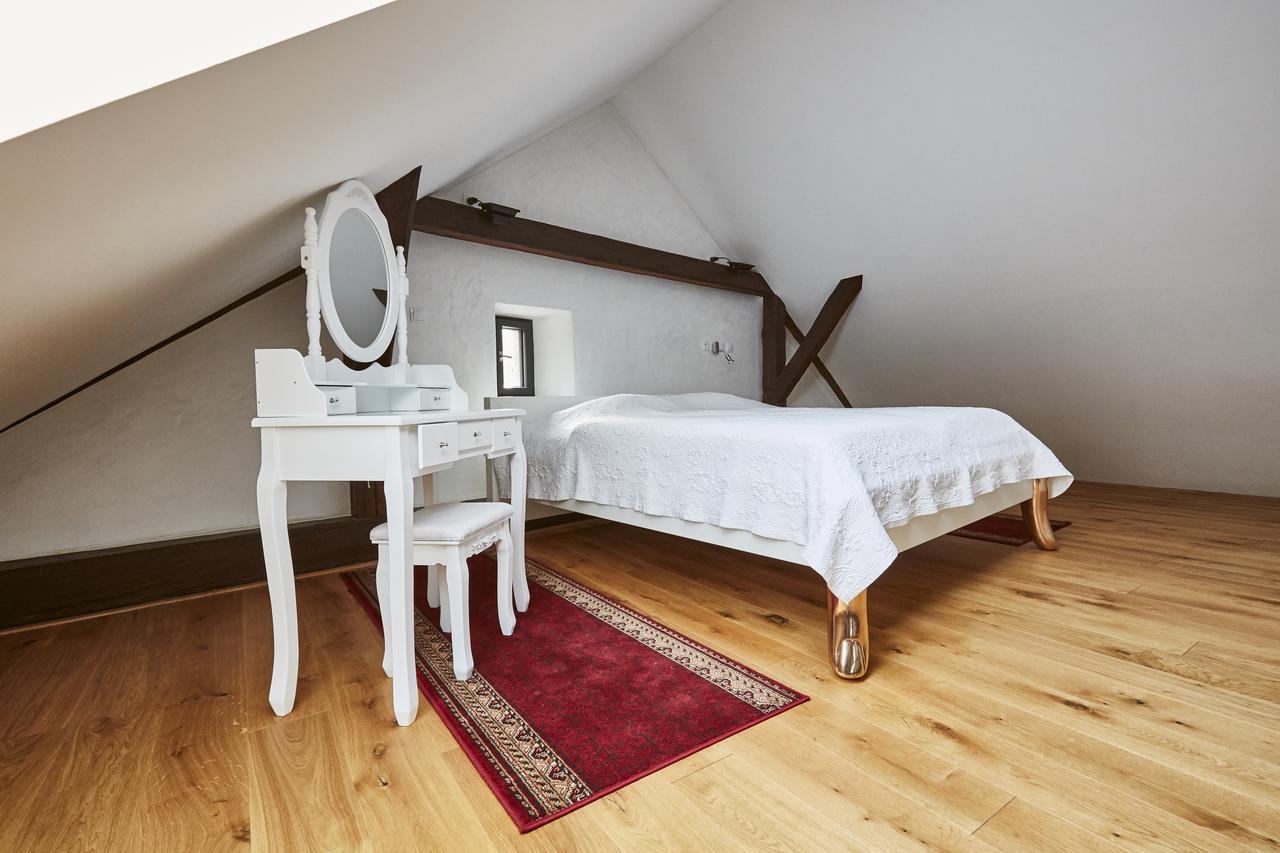 Apartman Atelier Paral เชสกี้ครุมลอฟ ภายนอก รูปภาพ